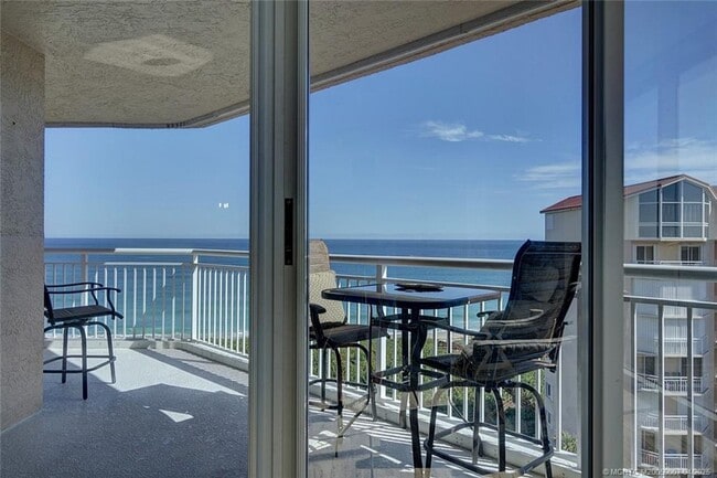 Photo - 3880 N Hwy A1A Unidad 905