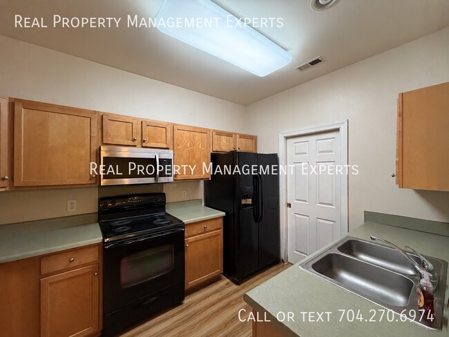 Photo - 2154 Sardony Ln