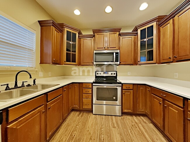 Photo - 1003 Notting Hill Dr