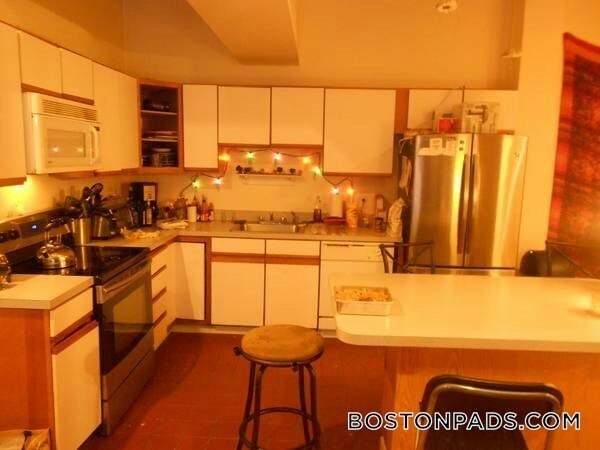 448 Park Dr Unit 4