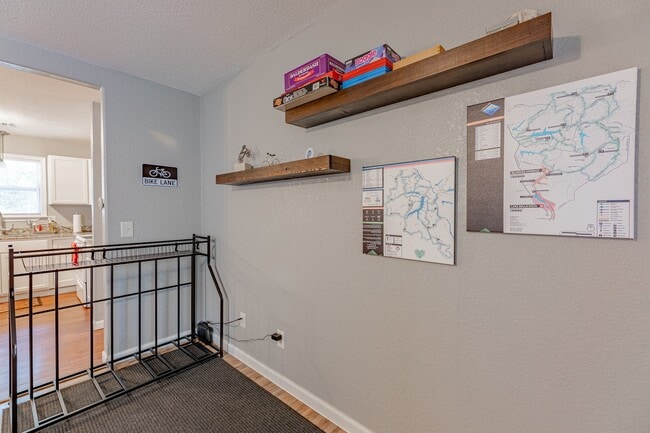 19 Evesham Ln