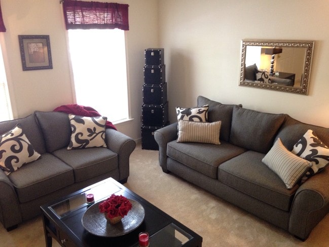 Photo - Winchester Greens Apartments