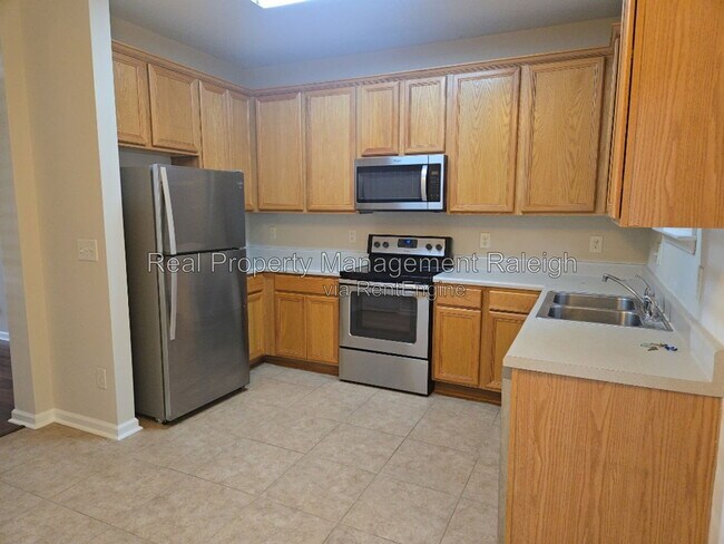 Photo - 531 Elm Ave