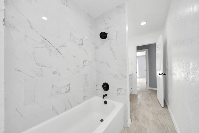 5103 Karu Dr