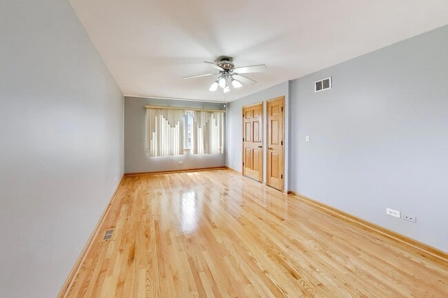 Photo - 7520 W 61st St Unit 2