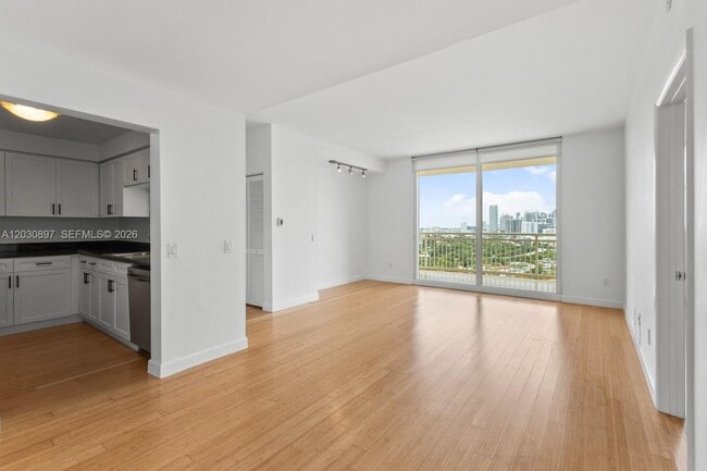 Photo - 2475 Brickell Ave Unidad 2104