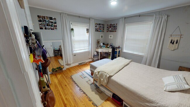 Photo - Adorable Plaza Midwood Bungalow For Rent