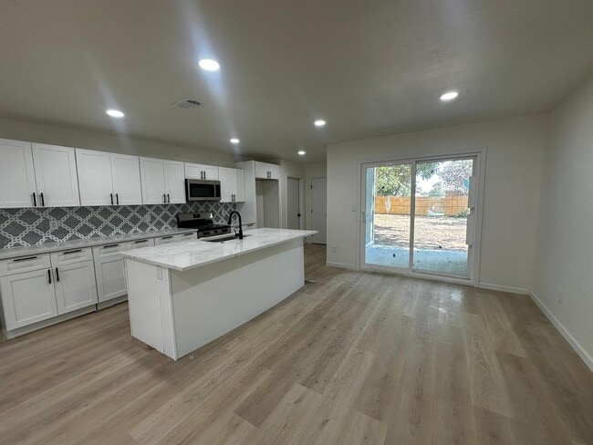 Photo - 1712 Brake Dr