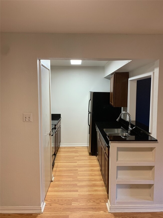 Photo - 1100 Augusta Dr Unit 18