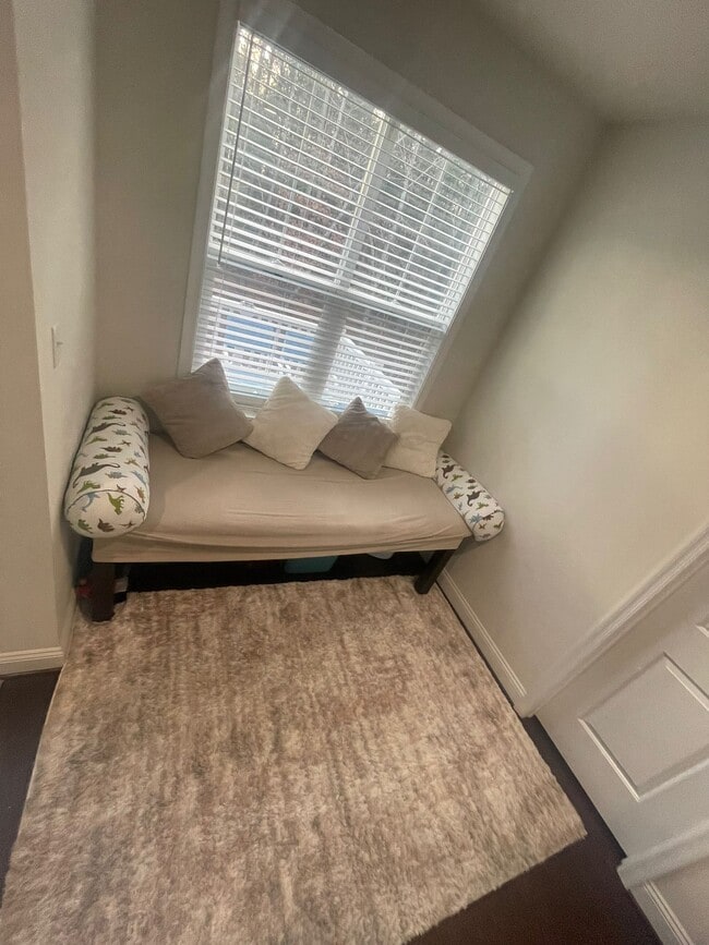 Photo - 10516 Seneca Falls Pl