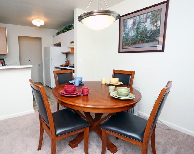 Lakeshore Village Apartments For Rent in Howell, MI