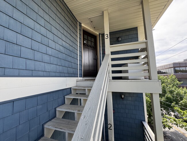 Photo - 4645 Jarboe St Unit 3