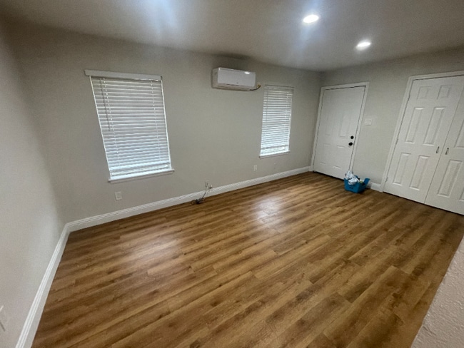 Photo - 207 W South St Unidad 1