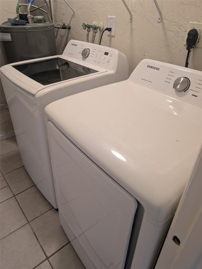 Photo - 5820 NW 17th Pl Unit 206