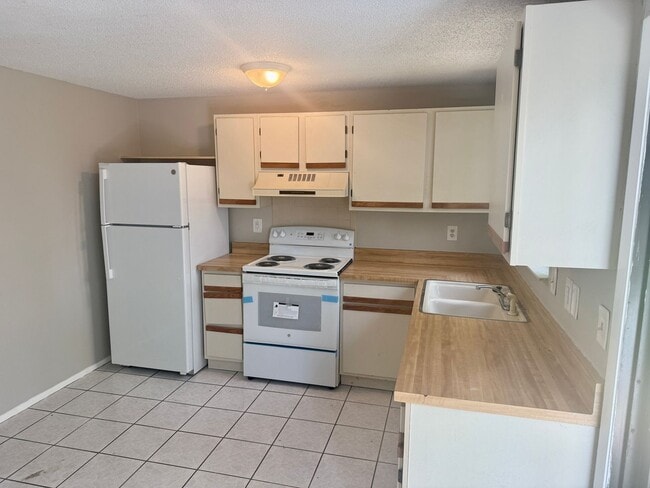 Photo - 3/2 in Port Richey!