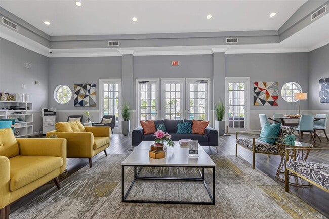 Clubhouse - Waters Edge Delray
