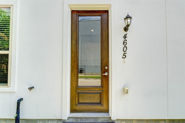 Photo - 4605 Nett St