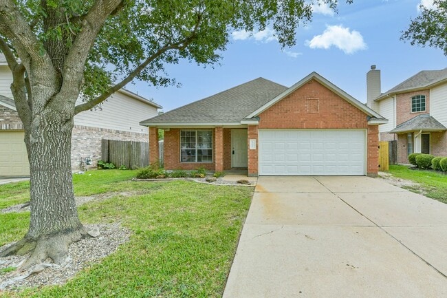 Building Photo - OFFERED BY PRECISION REALTY & MANAGEMENT Rental