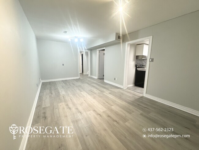 Photo - Modern 2-Bedroom Basement Apartment with In-Unit Laundry & Parking – Mississauga Unit 2