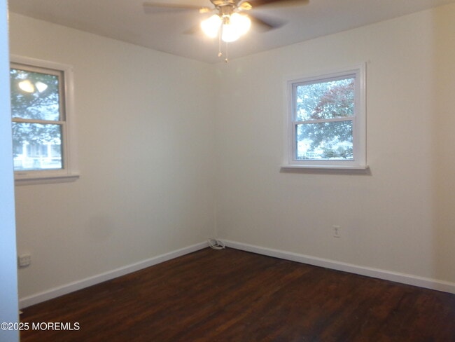 Photo - 26 N Commodore Dr