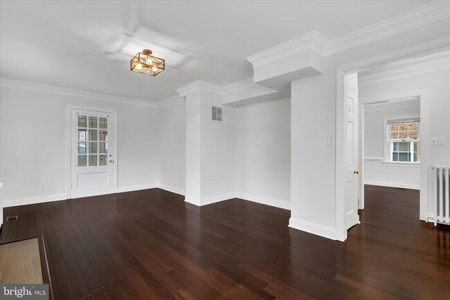 Photo - 1002 Chillum Rd