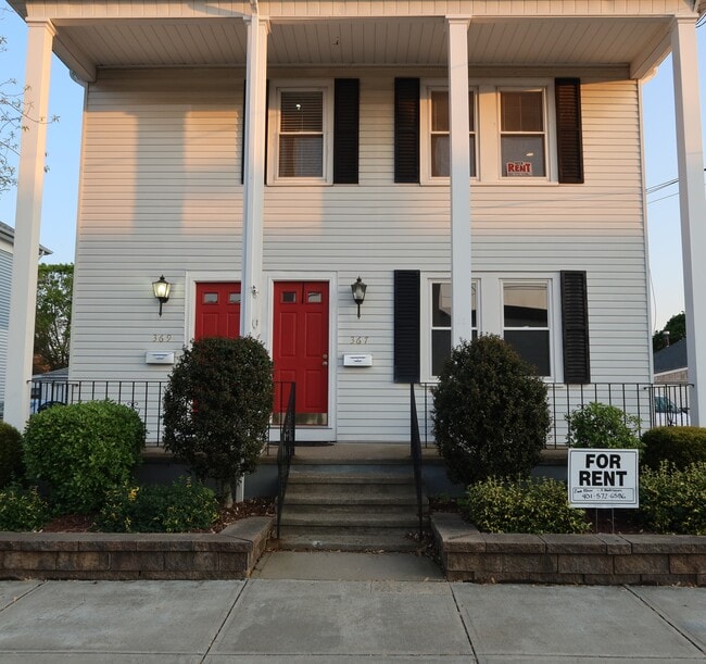 Building Photo - 369 Carter Ave Unit 369