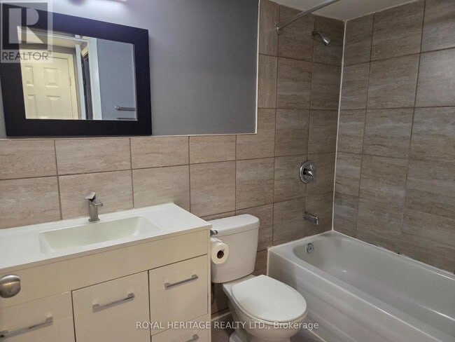 Photo - 8800 Willoughby Dr Unit 104
