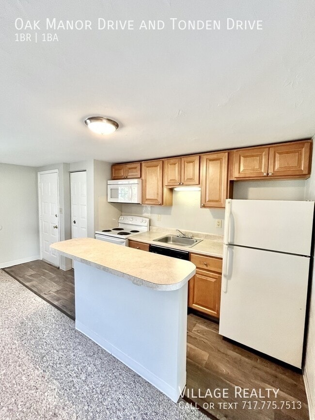 Photo - 204 Oak Manor Dr