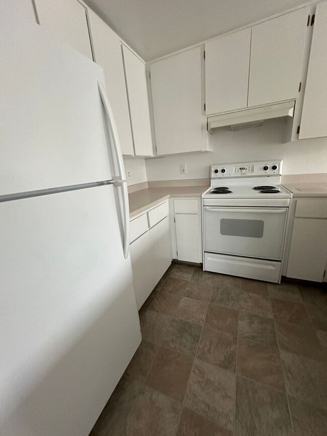 Photo - 756 N Riverside Ave Unidad #5