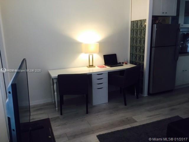 Photo - 919 Michigan Ave Unit 11