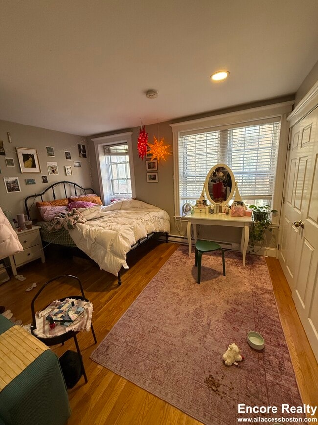 Photo - 16 Cedar Lane Way Unit 2