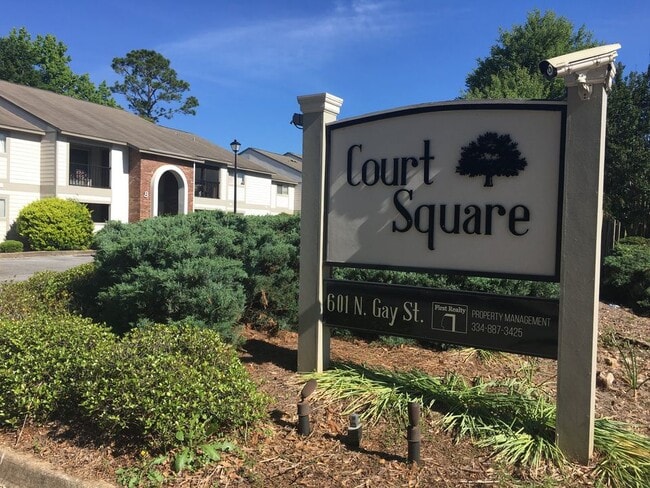 Building Photo - 601 N Gay St Unit E-301