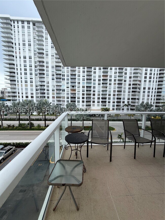 230 174th St Unit 512