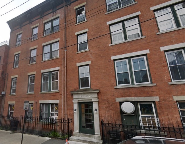 Building Photo - 25 High St Unit 42