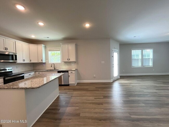 Photo - 143 Lonesome Glory Dr