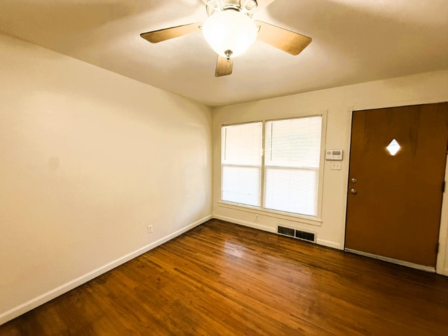 Photo - 1114 S Waverly St