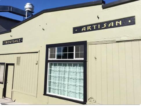 122 SE Harlow Ave - 122 SE Harlow Ave