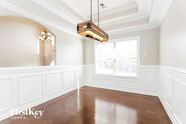 Photo - 1458 Raven Rd