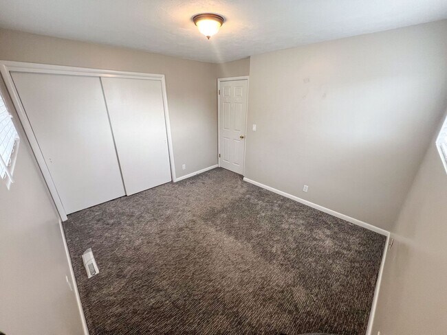 Photo - 147 W Fremont Ave