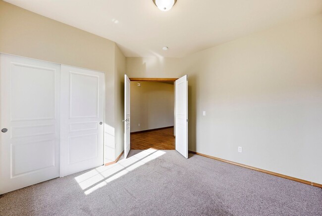 Photo - Vaulted Ceilings, A/C & Fully Fenced Yard – Beautiful 3-Bedroom Olympia Home!