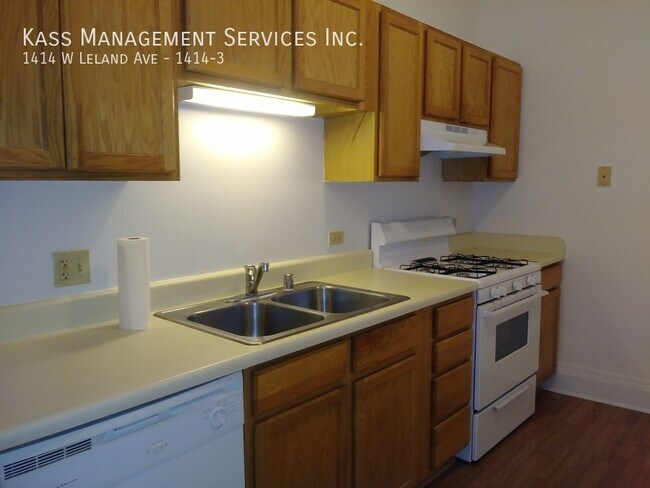 Photo - 1414 W Leland Ave Apartment Unit 1414-3