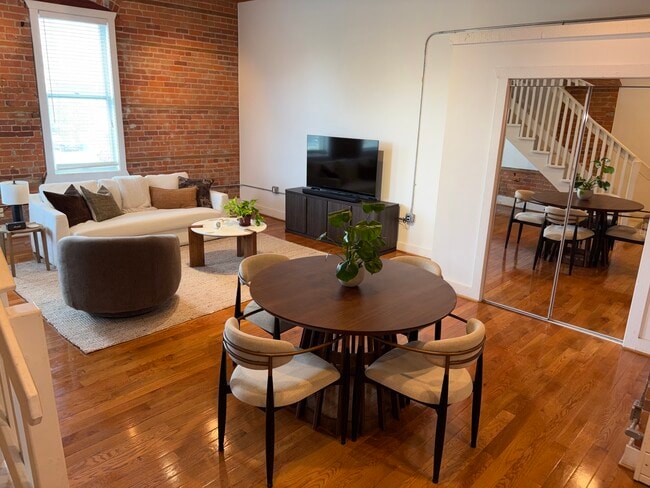 Dining / Living Room
