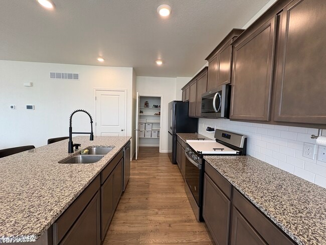 Photo - 10417 Castor Dr