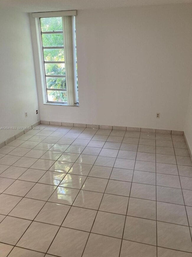 Photo - 210 Fontainebleau Blvd Unit 306