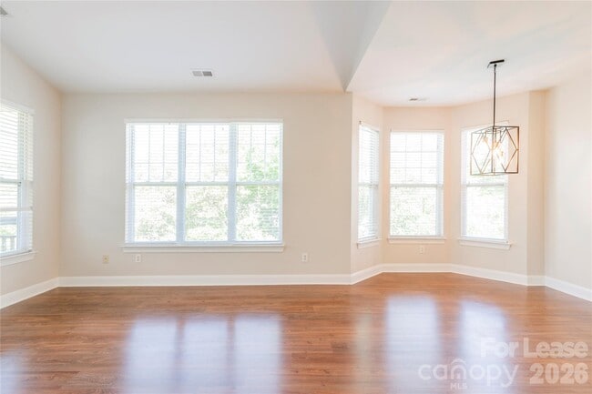 6716 Mallard Park Dr