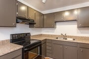 2BR, 2BA - 800 SF