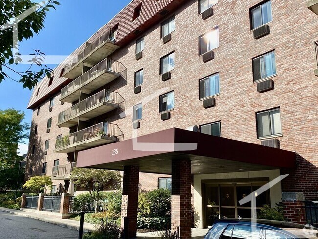 Building Photo - 135 Pleasant St Unit 406 Rental