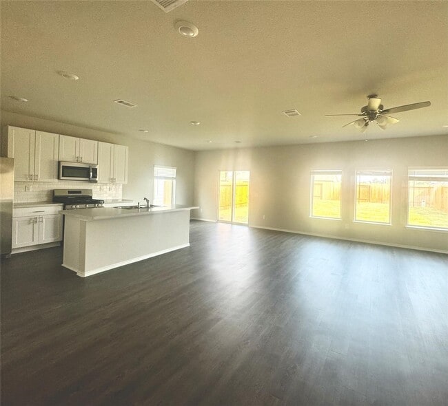 Photo - 21214 Mem Vis Dr