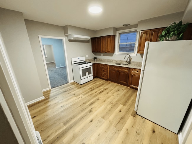 Photo - 2315 E End Ave Unit 2