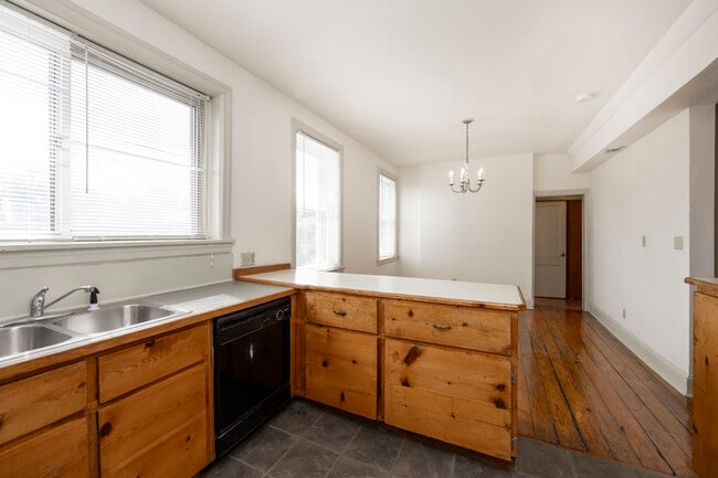 Photo - Overbrook Court Apartments